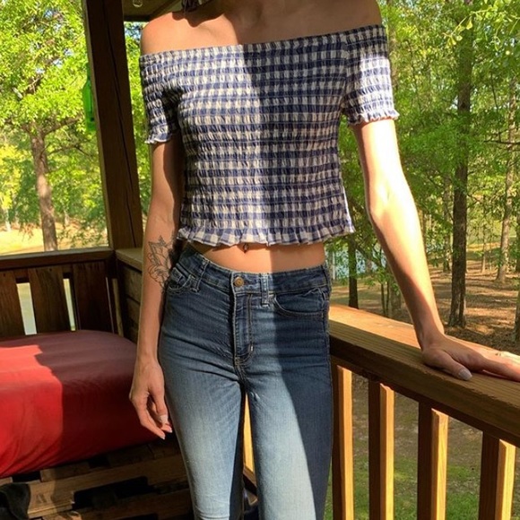 crop top - Picture 2 of 4